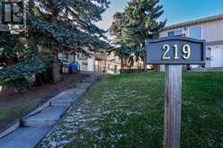 105, 219 Huntington Park Bay NW Calgary