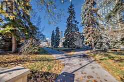 202, 303 13 Avenue SW Calgary