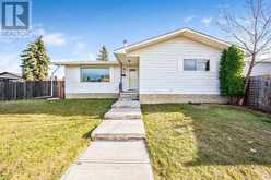 47 Queen Isabella Close SE Calgary