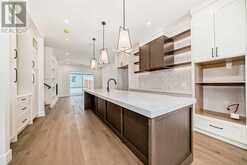 1613 32 Avenue SW Calgary