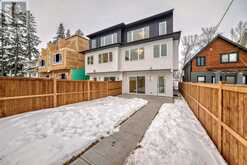 1613 32 Avenue SW Calgary