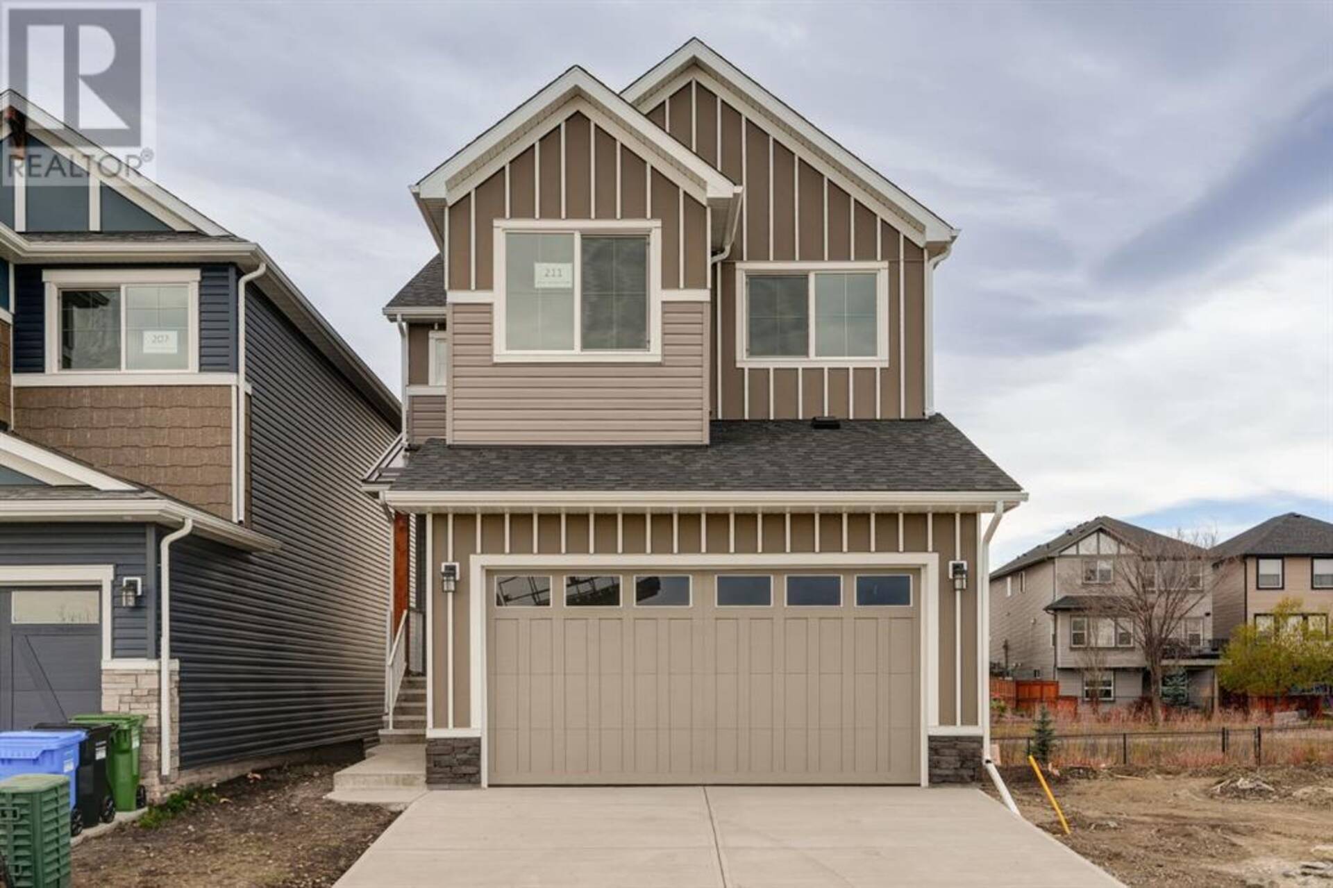 211 Silver Spruce Grove SW Calgary