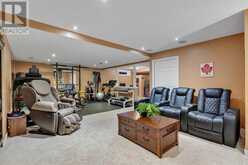 141 Somerset Way SW Calgary