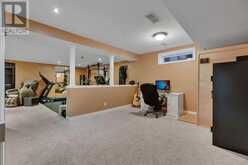 141 Somerset Way SW Calgary