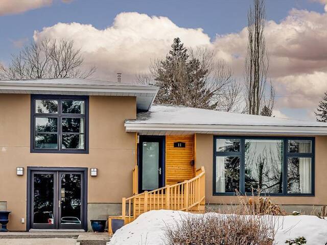 11 Woodlark Drive SW Calgary