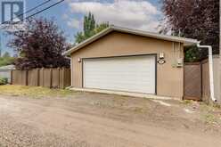 11 Woodlark Drive SW Calgary