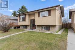 423 Huntington Way NE Calgary