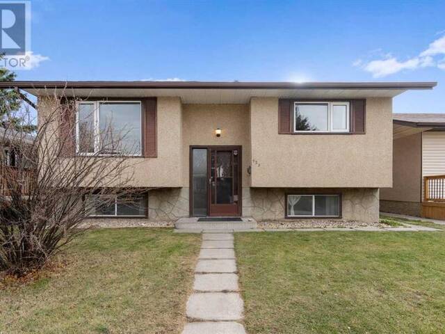 423 Huntington Way NE Calgary