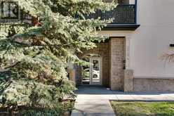 404, 3704 15A Street SW Calgary