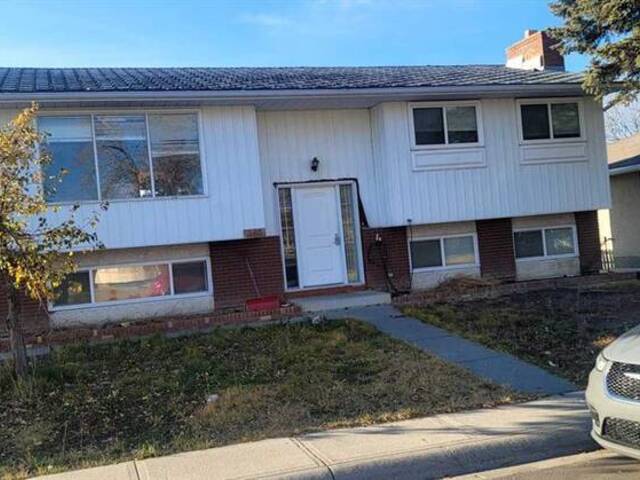 240 Rundleview Drive NE Calgary Alberta