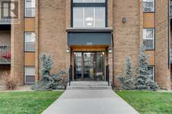 404, 515 57 Avenue SW Calgary