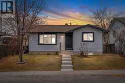 417 Huntley Way NE Calgary