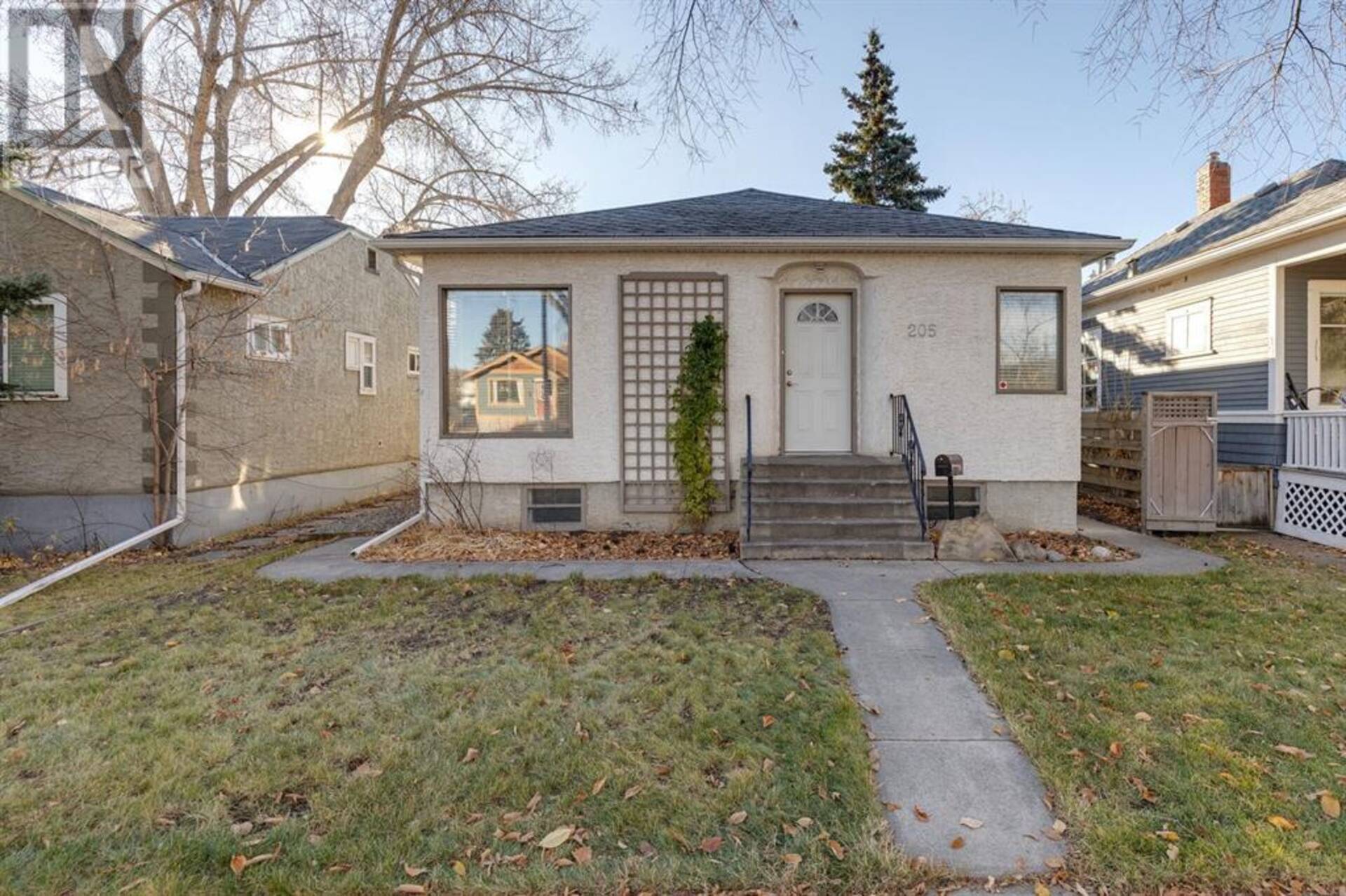 205 19 Avenue NW Calgary