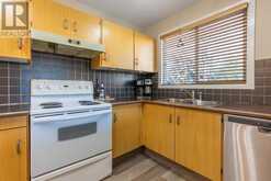 34, 3015 51 Street SW Calgary