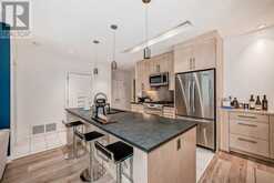 205, 701 3 Avenue SW Calgary