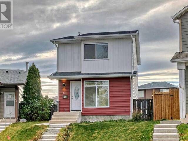 148 Castlegreen Close NE Calgary