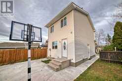 148 Castlegreen Close NE Calgary