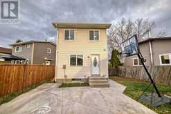 148 Castlegreen Close NE Calgary