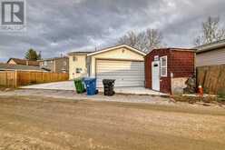 148 Castlegreen Close NE Calgary