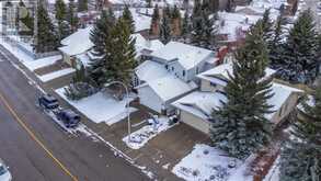 669 Hawkwood Boulevard NW Calgary