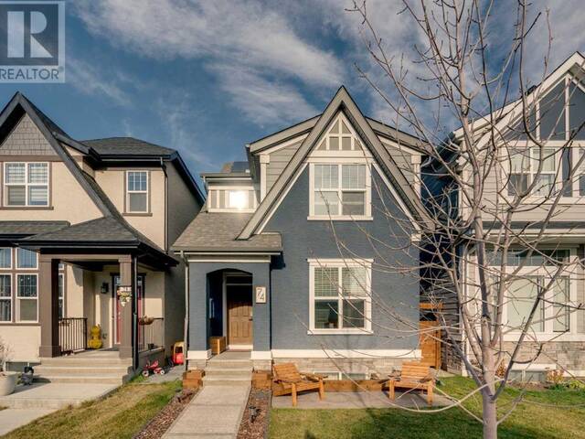 74 Magnolia Square SE Calgary