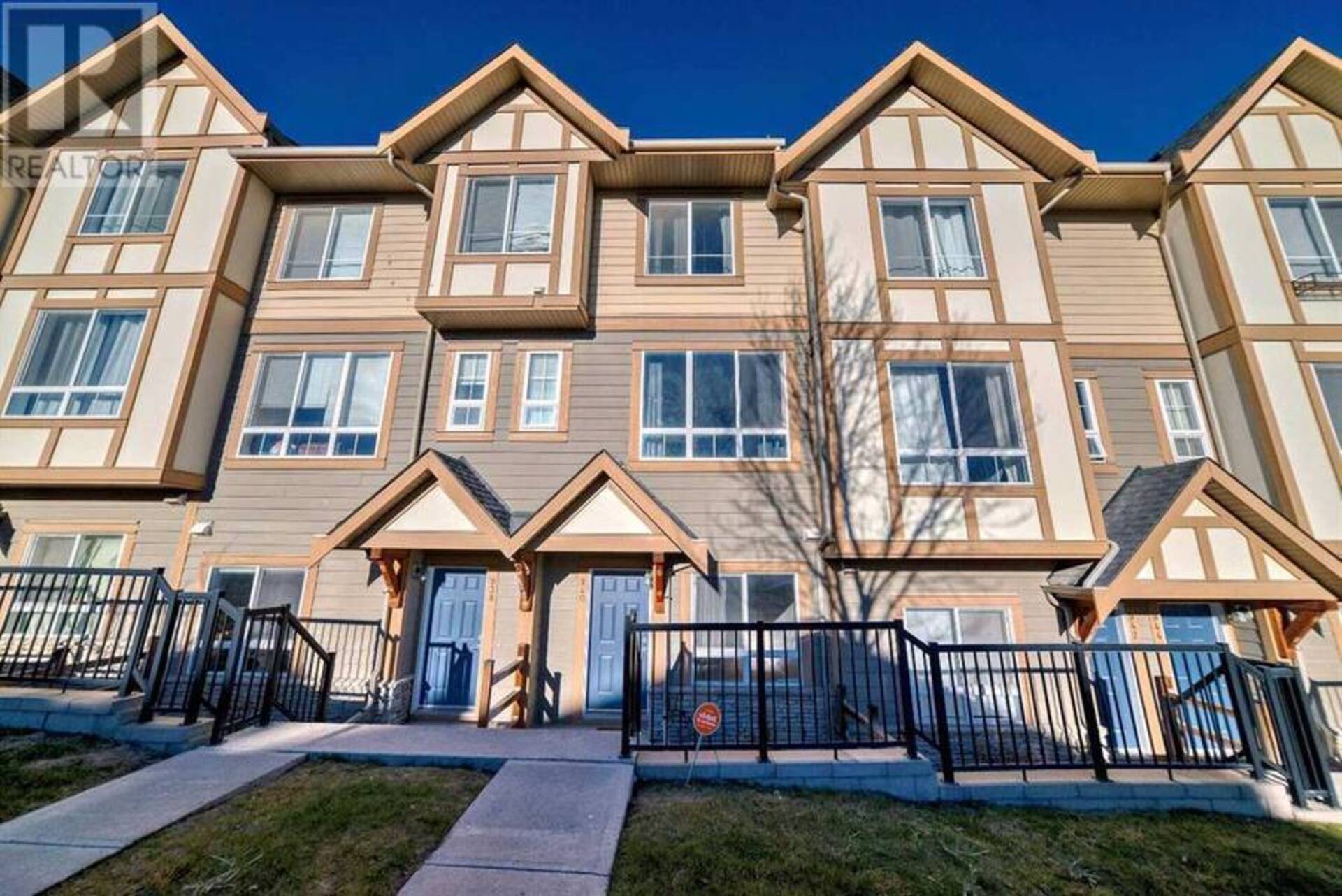 940 Sherwood Boulevard NW Calgary