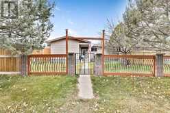 933 Macleod Trail SW High River