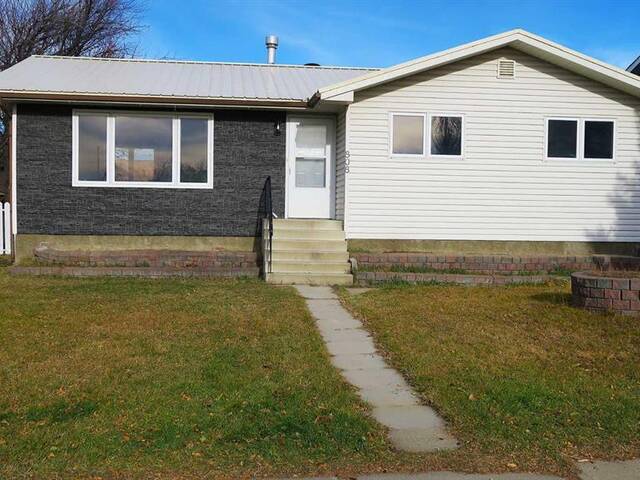 808 3 Avenue Bassano Alberta