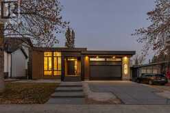 2712 Lougheed Drive SW Calgary