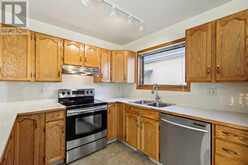 2858 Catalina Boulevard NE Calgary