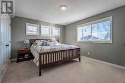 708 Hampshire Way NE High River