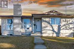 208 Whitehorn Crescent NE Calgary