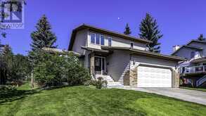 8327 Hawkview Manor Link NW Calgary