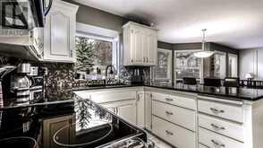 8327 Hawkview Manor Link NW Calgary