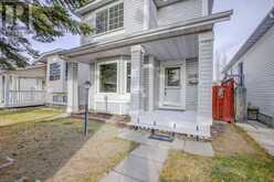 3847 Catalina Boulevard NE Calgary