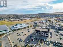 1111, 200 Community Okotoks