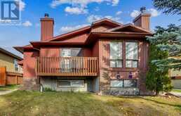 165 Castlebrook Way NE Calgary