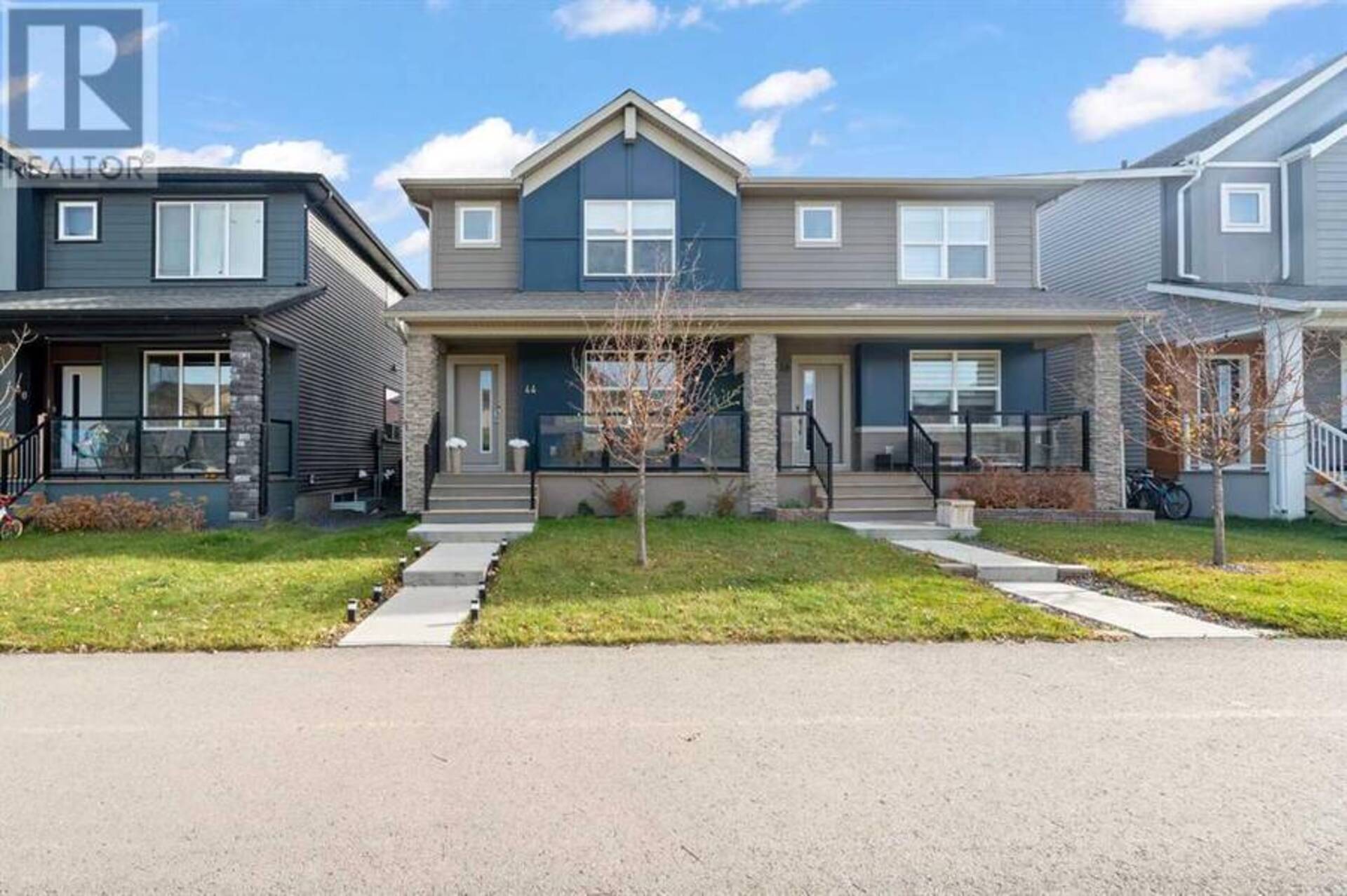 44 Wolf Willow Boulevard SE Calgary