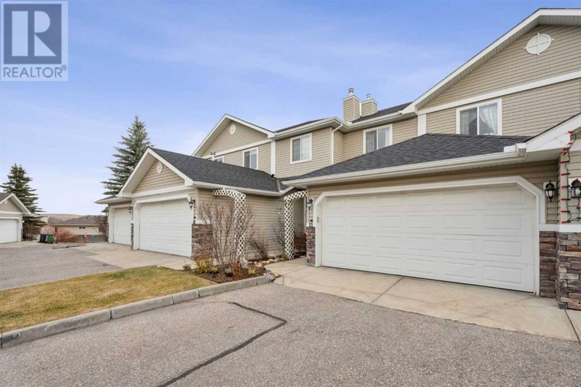 11, 117 Bow Ridge Drive Cochrane