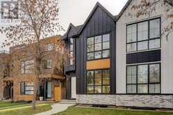 2227 32 Avenue SW Calgary