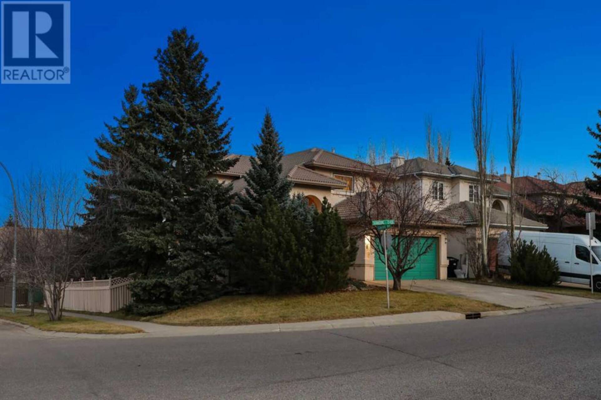 6 SIGNATURE Close SW Calgary