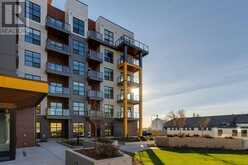 208, 330 Dieppe Drive SW Calgary