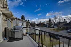 56 Strathclair Place SW Calgary