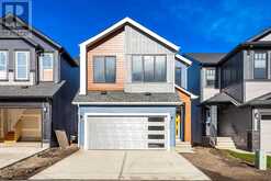 172 MALLARD Grove SE Calgary