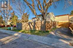 522 43 Street SE Calgary