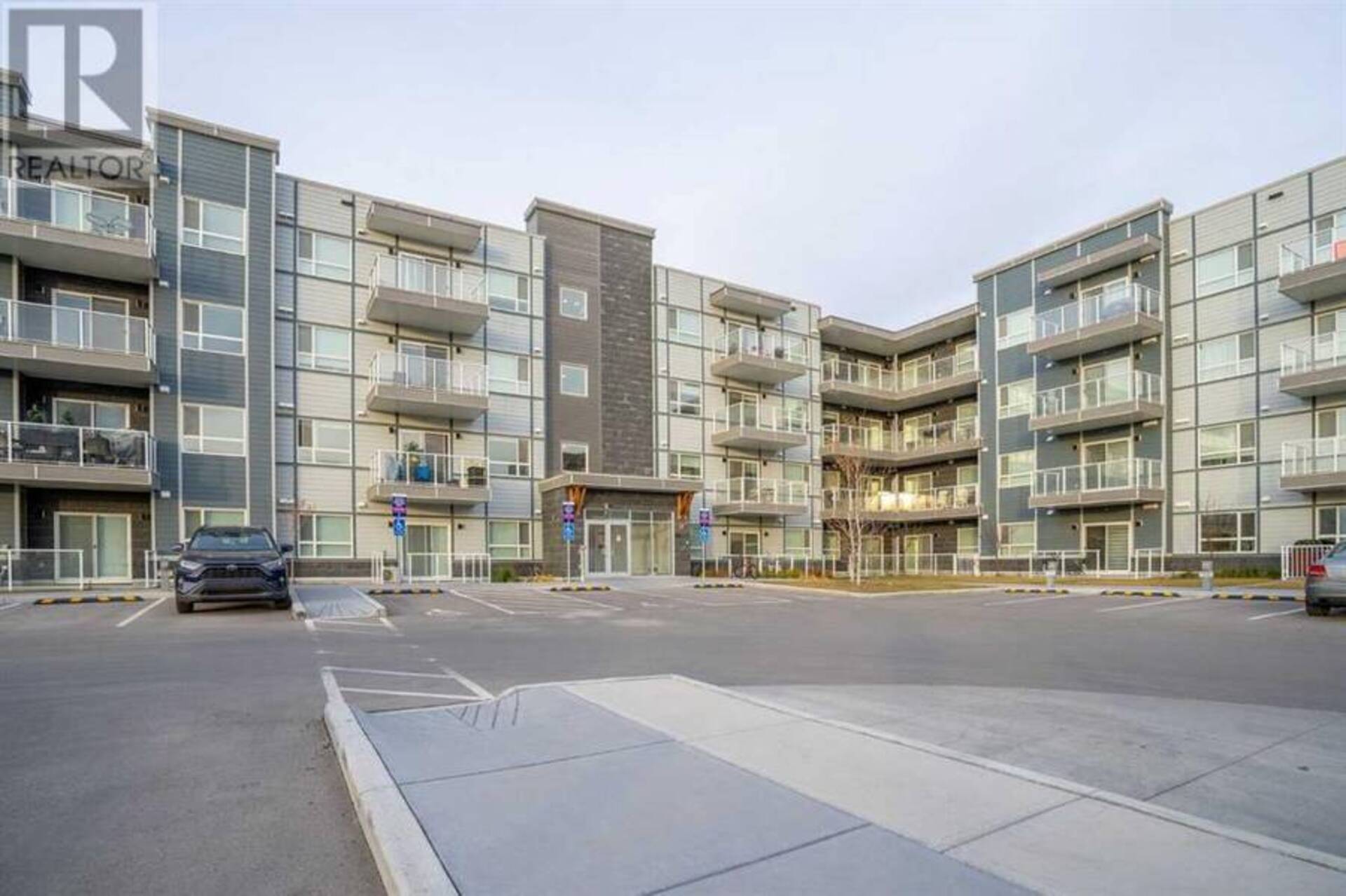 302, 80 Carrington Plaza NW Calgary