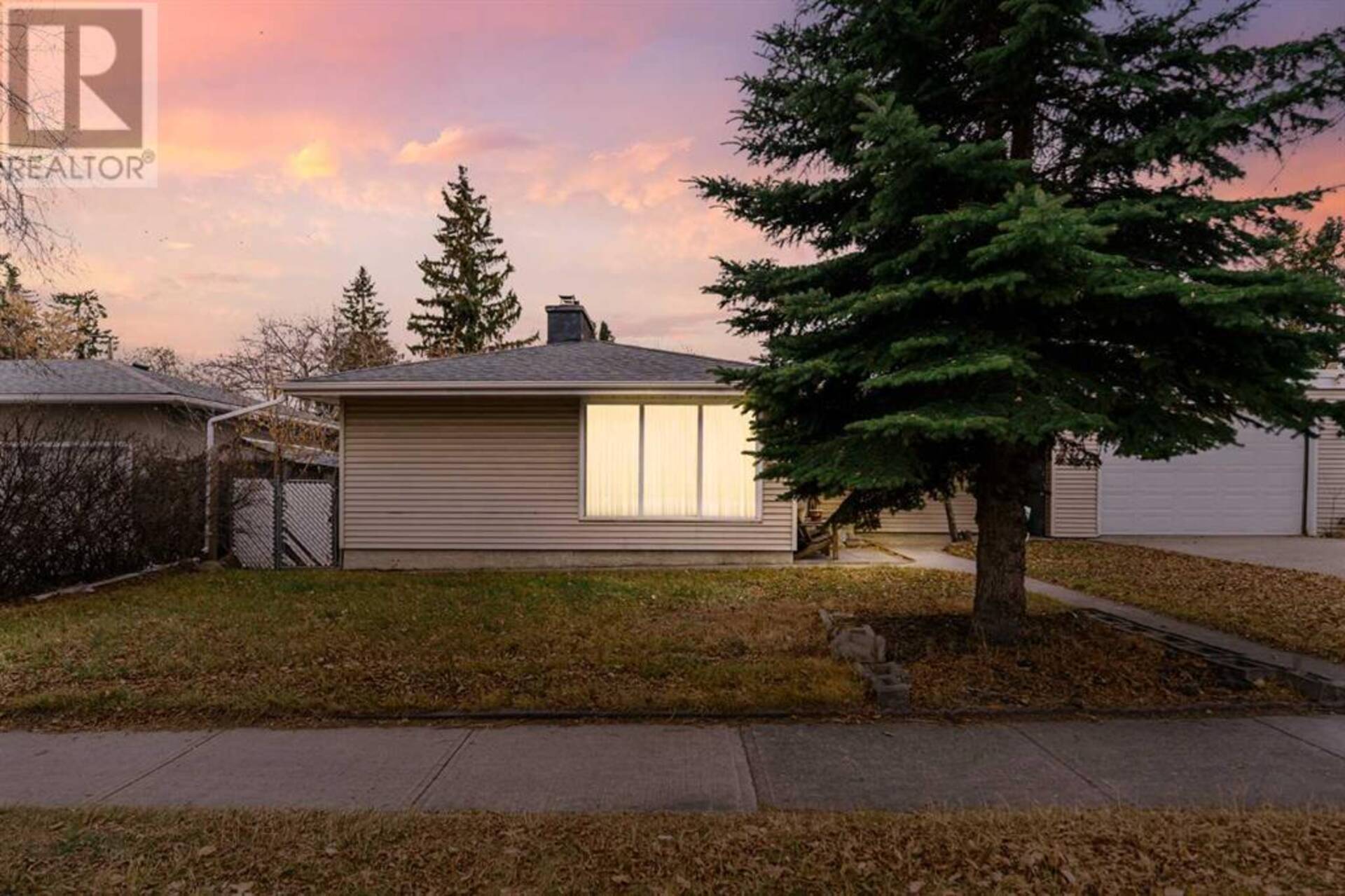 975 northmount Drive NW Calgary