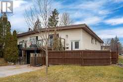 7002 54 Avenue NW Calgary