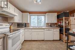 7002 54 Avenue NW Calgary