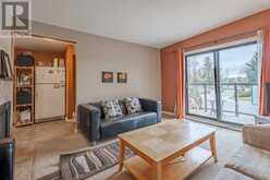 7002 54 Avenue NW Calgary